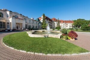 Thermia Palace ***** - Hotel-Außenansicht