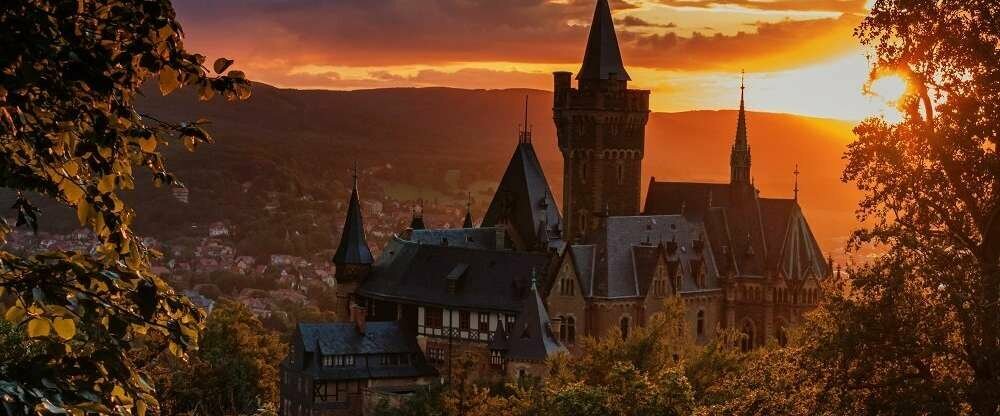 Blick vom Agnesberg auf das Schloss Wernigerode. Ein ganz besonderer Wandertip.