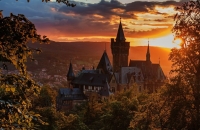 Blick vom Agnesberg auf das Schloss Wernigerode. Ein ganz besonderer Wandertip.