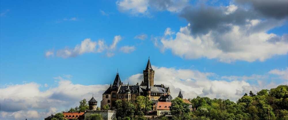 Wernigerode ist mind. einen Besuch wert! Von Tanne kann man kostenfrei mit dem Bus nach Wernigerode fahren.