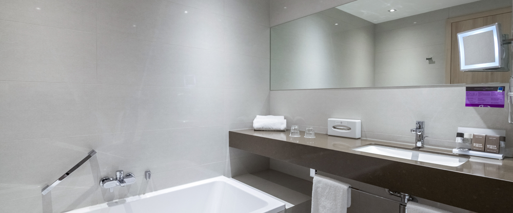 Van der Valk Airporthotel Düsseldorf - Badezimmer