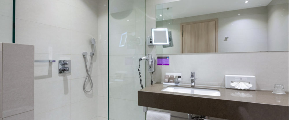 Van der Valk Airporthotel Düsseldorf - Badezimmer