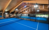 Sportarena mit Padelplätzen