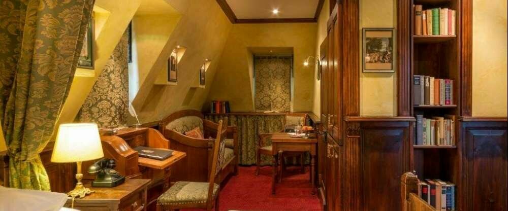 Viereck - Turmkemenate Nr. 36