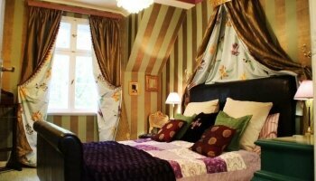 Lady Hamilton Suite