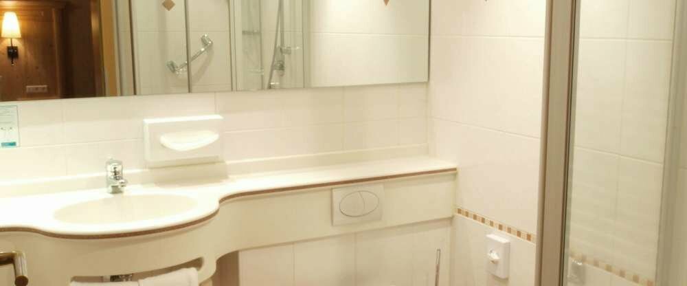 Vitalhotel Grüner Baum - Badezimmer