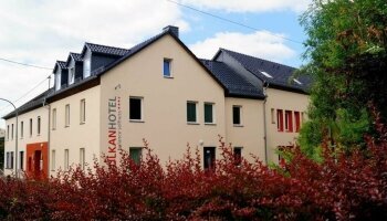 Vulkanhotel balance&selfness - Hotel-Außenansicht