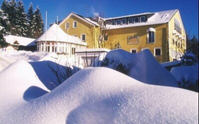 WAGNERS Hotel Schönblick - Hotel-Außenansicht