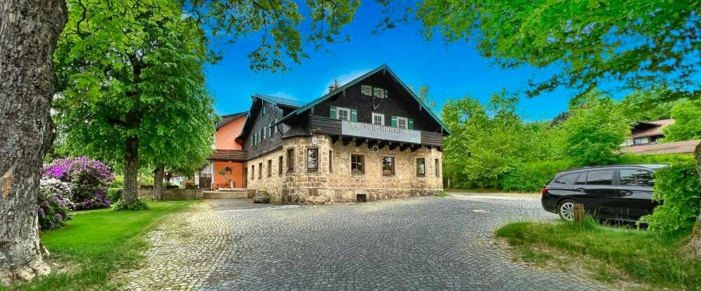 WAGNERS Hotel & Restaurant im Fichtelgebirge - Hotel-Außenansicht