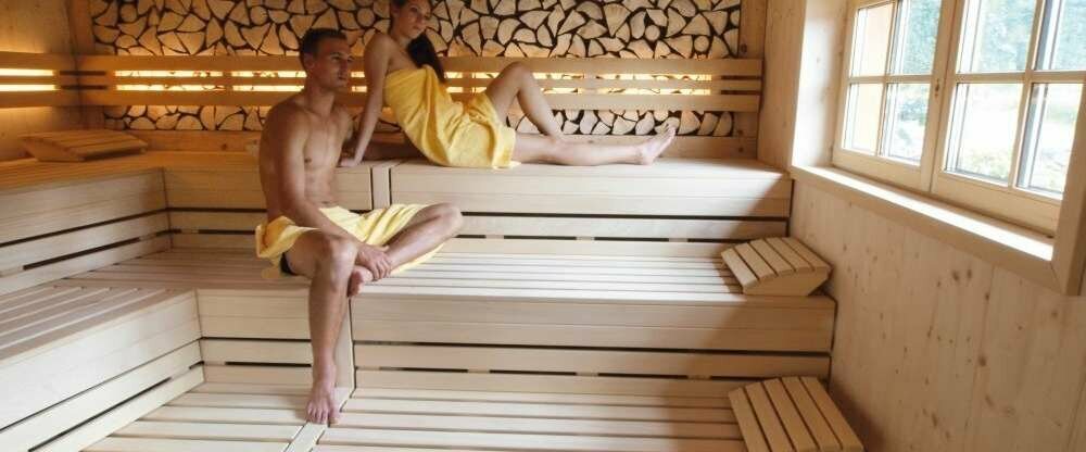 Finnische Sauna und Bio-Kräuter Sauna