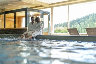 Innenpool, Quelle: Waldhotel am Notschreipass