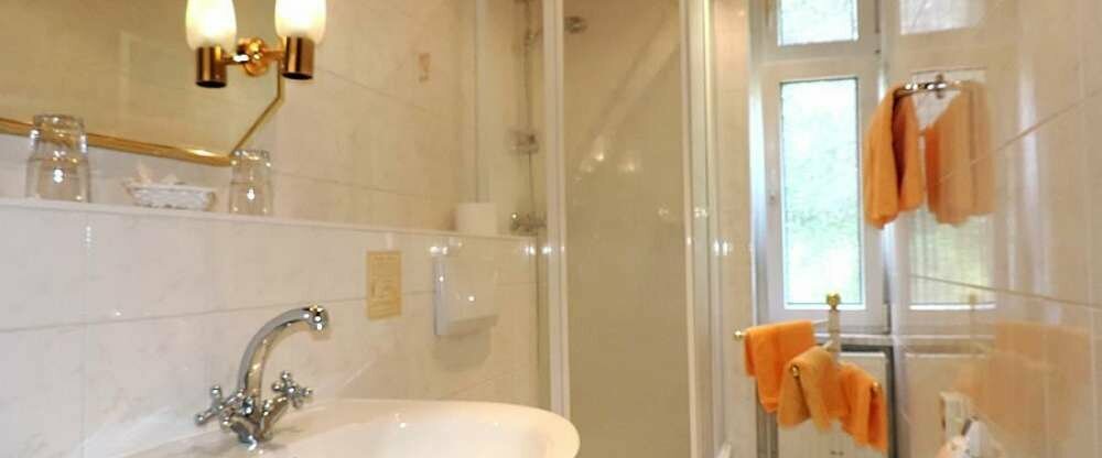 waldhotel AUSZEIT - Badezimmer