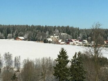 waldhotel AUSZEIT - Hotel-Außenansicht, Quelle: waldhotel AUSZEIT