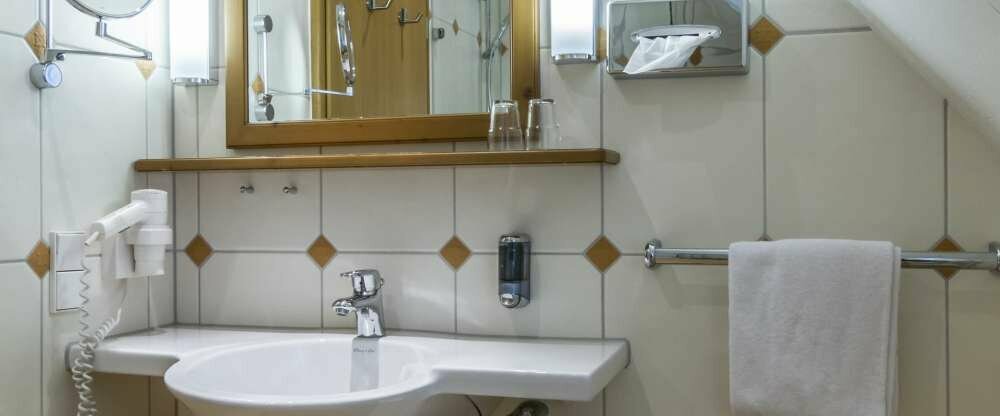 Waldhotel Bad Sulzburg - Badezimmer