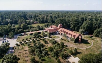 Waldhotel Eiche - Hotel-Außenansicht