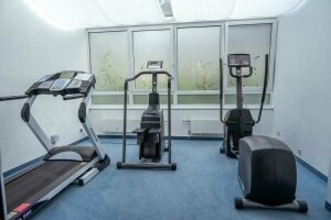 Wer sich körperlich betätigen möchte, dem stehen unsere Fitnessgeräte zur Verfügung.
