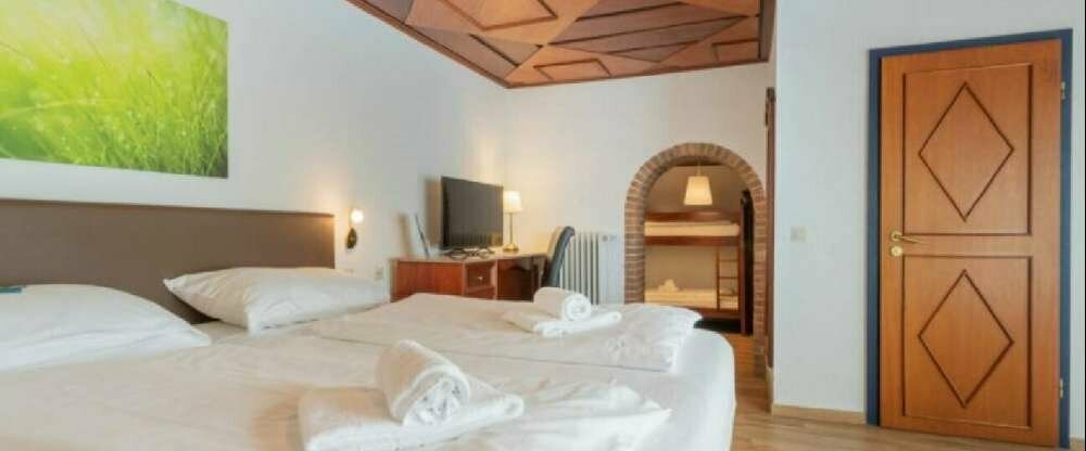 4-Bett Zimmer