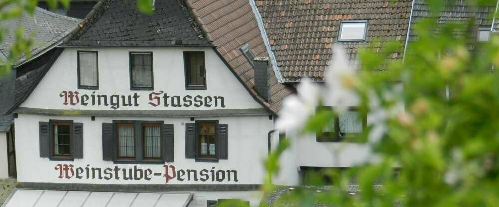 Weingut Pia Stassen - Hotel-Außenansicht