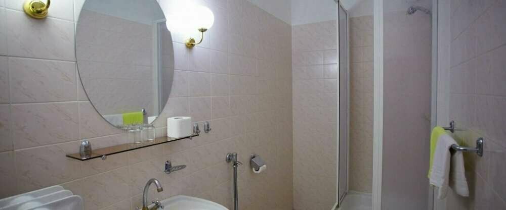 Wellness Hotel Centrál - Badezimmer