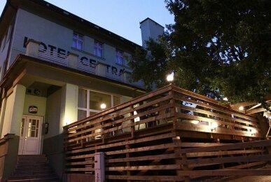 Wellness Hotel Centrál - Hotel-Außenansicht, Quelle: Wellness Hotel Centrál