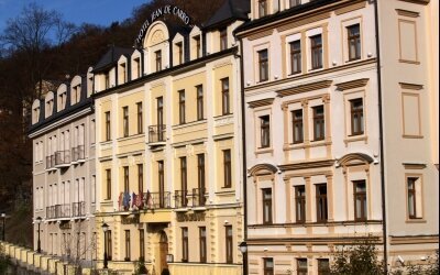 Wellness Hotel Jean de Carro - Hotel-Außenansicht
