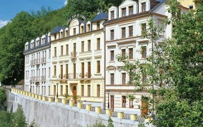 Wellness Hotel Jean de Carro - Hotel-Außenansicht