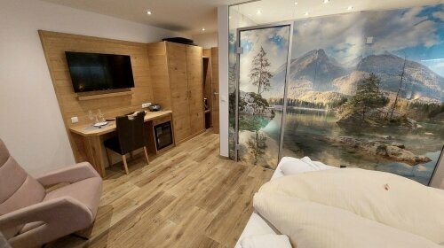 Alpenzauber-Doppelzimmer-Design mit Balkon oder Terrasse