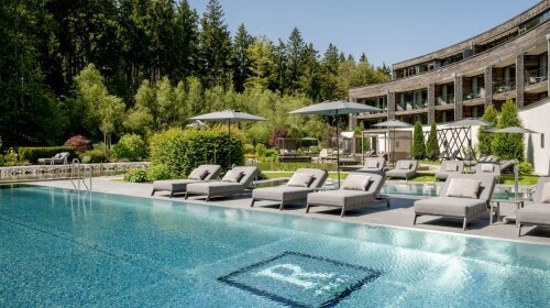 Wellness & Naturresort Reischlhof****S - Hotel-Außenansicht Pool