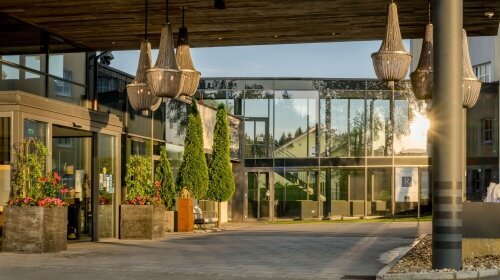 Wellness & Naturresort Reischlhof****S - Hotel-Außenansicht Eingang