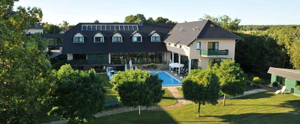 Wellnesshotel Christinenhof & Spa - Hotel-Außenansicht