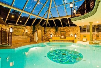 Wellnesslandschaft & Pool, Quelle: VILA VITA Burghotel Dinklage