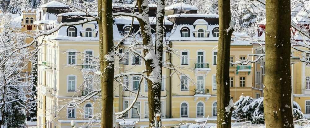 Westend - Hotel-Außenansicht
