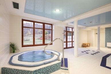 Whirlpool, Quelle: Pytloun Wellness Hotel Hasistejn