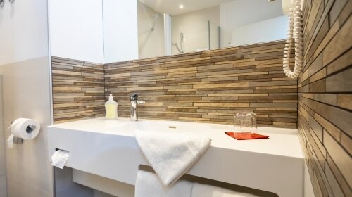 Wohlfühlhotel DER JÄGERHOF - Badezimmer
