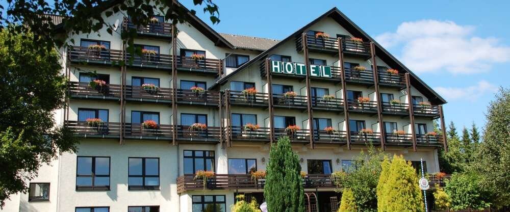 Wohlfühlhotel DER JÄGERHOF - Hotel-Außenansicht