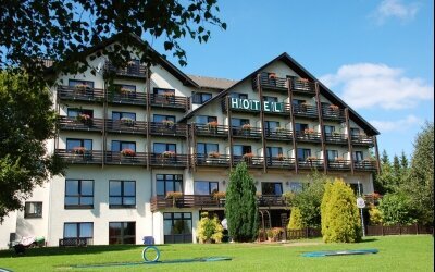 Wohlfühlhotel DER JÄGERHOF - Hotel-Außenansicht