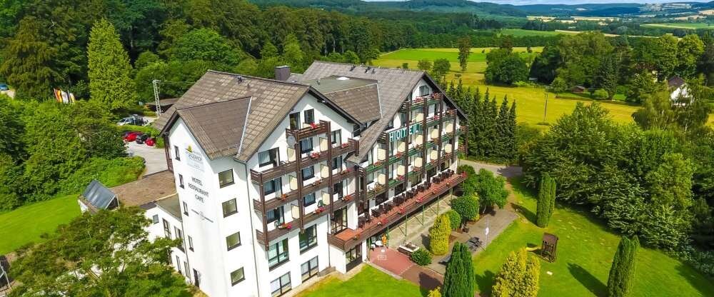 Wohlfühlhotel DER JÄGERHOF - Hotel-Außenansicht
