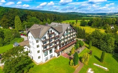 Wohlfühlhotel DER JÄGERHOF - Hotel-Außenansicht