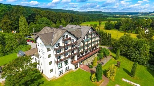 Wohlfühlhotel DER JÄGERHOF - Hotel-Außenansicht
