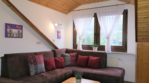 Wohnzimmer in einer Ferienwohnung