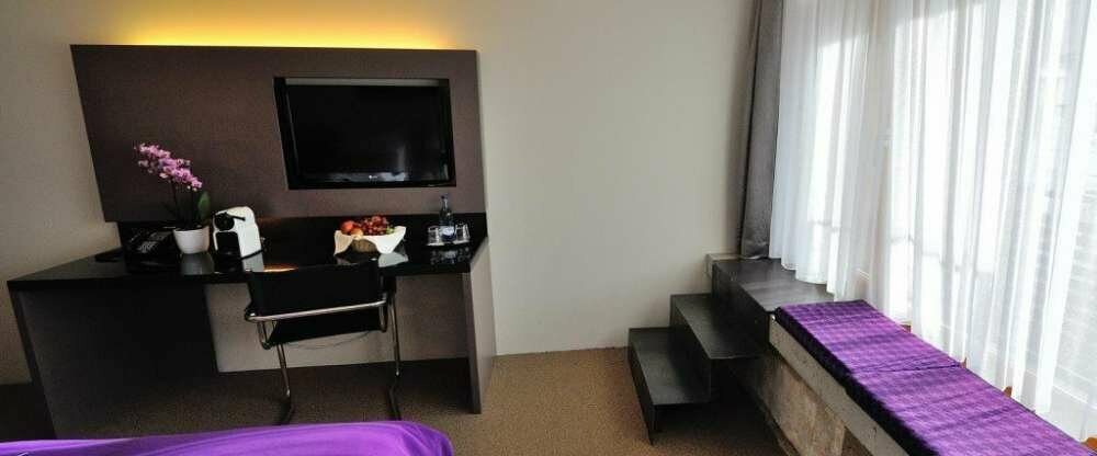 Ebenerdiges Komfort PLUS - WEHRGANG - Zimmer mit Balkon (über zwei kleine Stufen erreichbar). Zustellbett / Babybett möglich