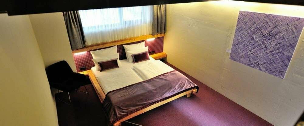 Komfort PLUS - Stadtmauermaisonette -Zimmer (auf zwei Etagen). Teilweise mit kleinem Freigang. 