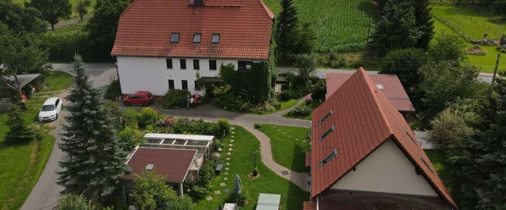 Zum Hecht /Zimmervermietung Lorenz - Hotel-Außenansicht