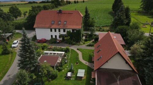 Zum Hecht /Zimmervermietung Lorenz - Hotel-Außenansicht