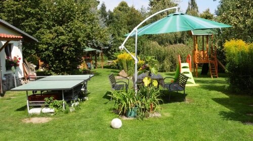 Zum Hecht /Zimmervermietung Lorenz - Hotel-Außenansicht
