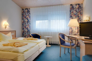 Behindertengerechtes Doppelzimmer, Quelle: (c) Seehotel Luisenhof