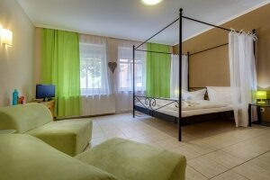 Doppelzimmer, Quelle: (c) Romantisches Geniesser Hotel Dübener Heide