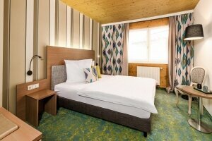 Doppelzimmer Komfort - Etro Style, Quelle: (c) Hotel Hindenburg