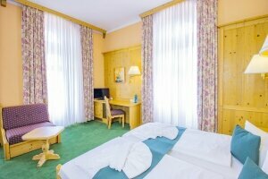 Doppelzimmer Komfort im Schloss, Quelle: (c) Hotel Schloss Nebra