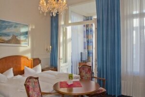 Doppelzimmer mit Loggia, Quelle: (c) SEETELHOTEL Romantik Hotel Esplanade